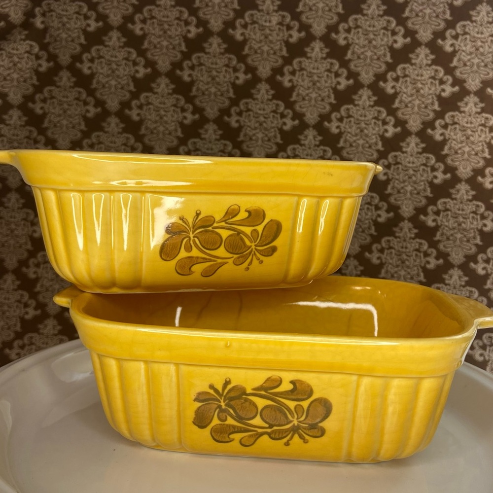 Vintage 1983 Pfaltzgraff Village F.T.D.A. 16 oz., USA Rectangular Baker VG
